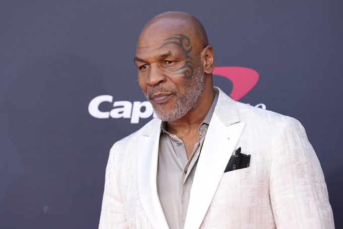 Mike Tyson trả giá vì tiêu xài hoang phí và bị lừa đảo tài chính