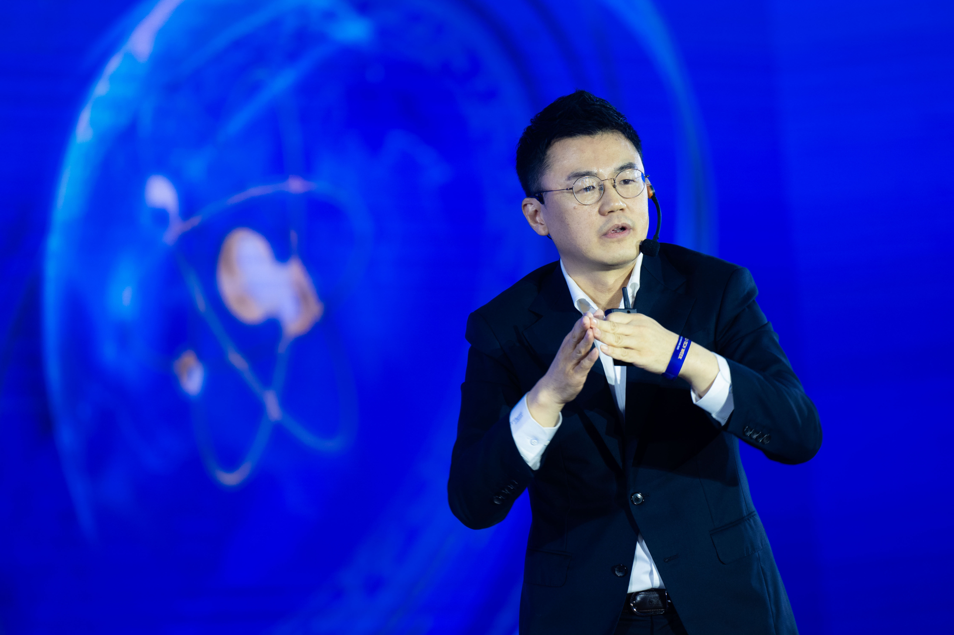 Giáo sư Ho-Young Kim