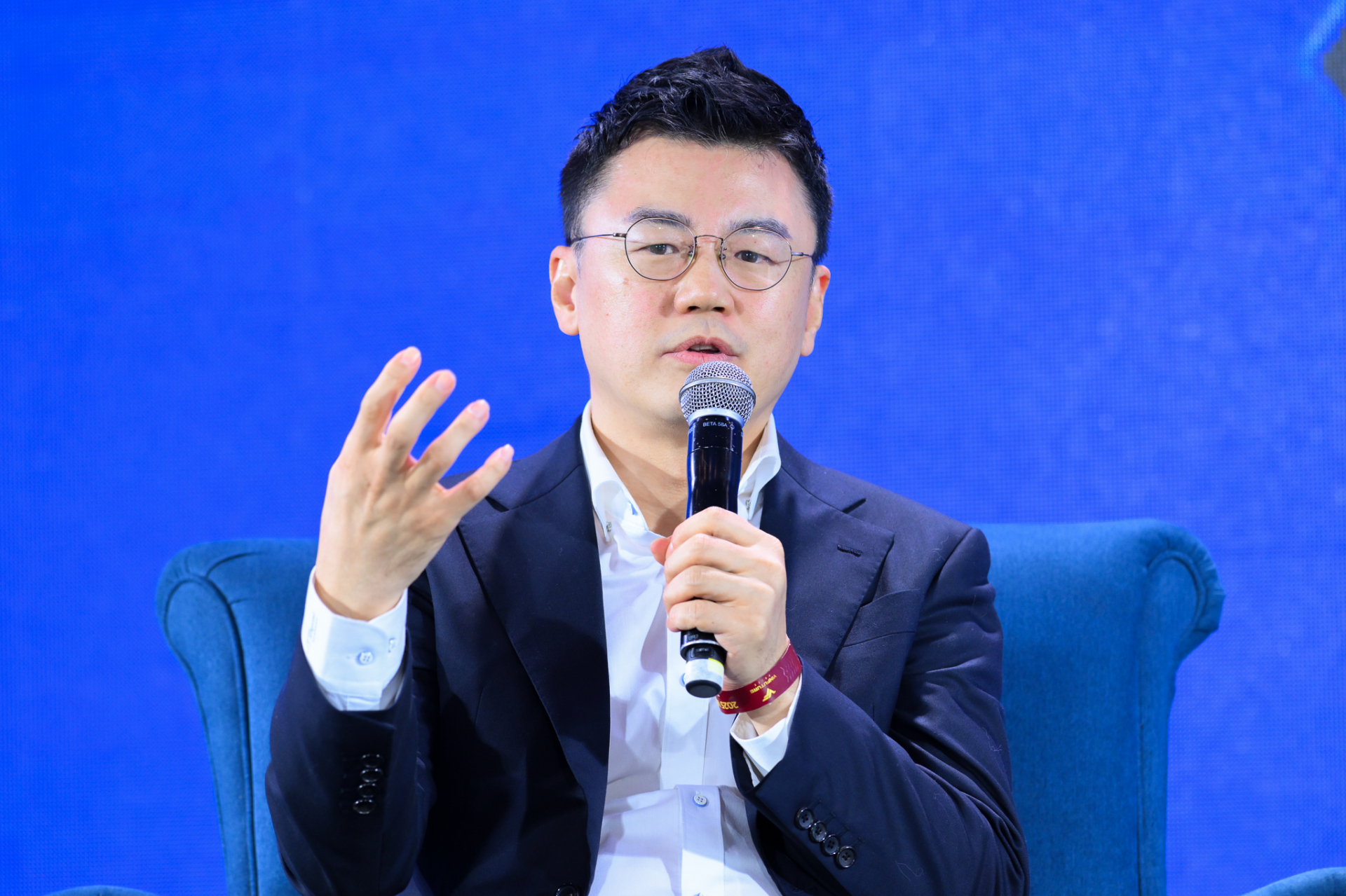 Giáo sư Ho-Young Kim