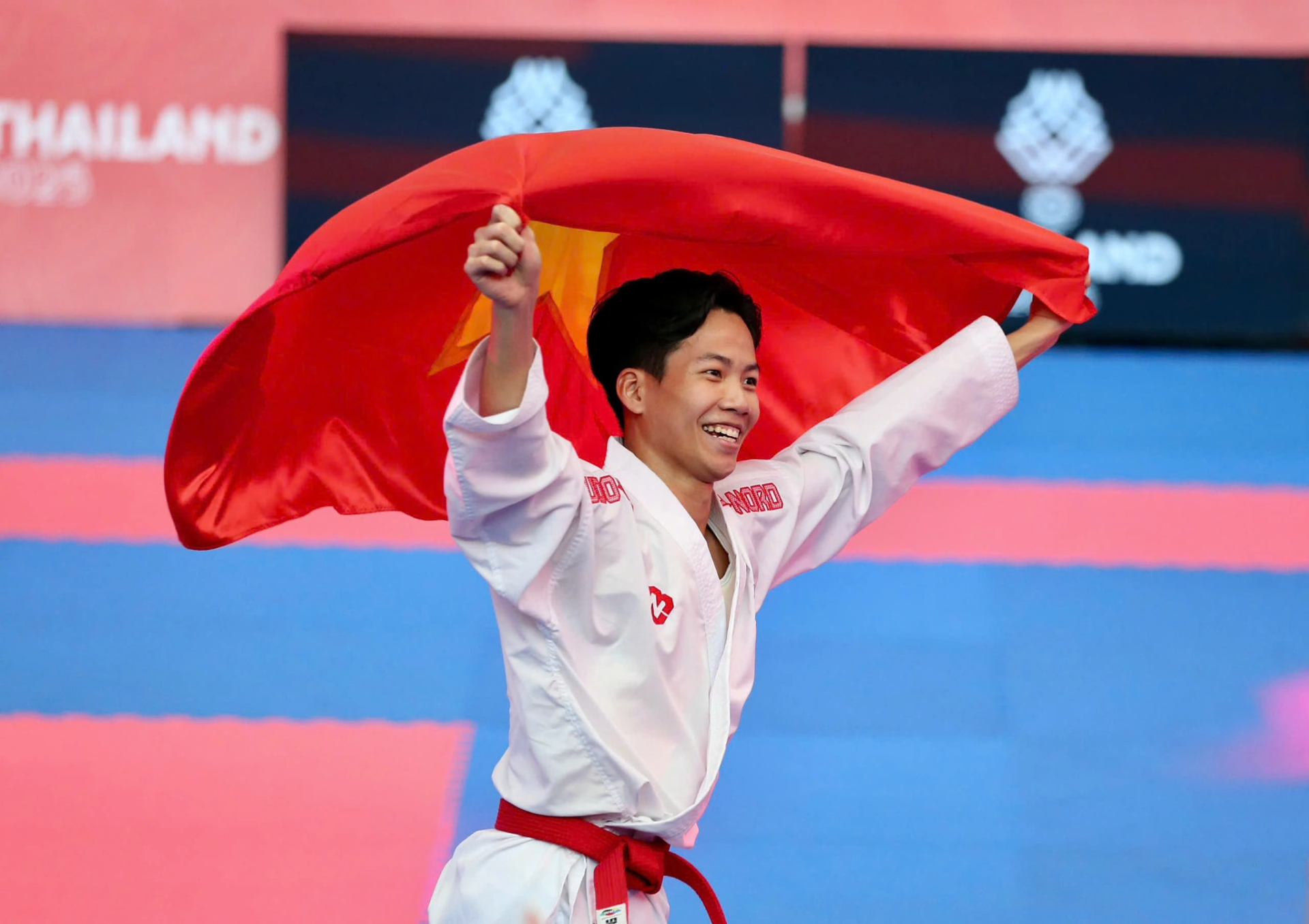 Khoảnh khắc đẹp của Hải Nam 