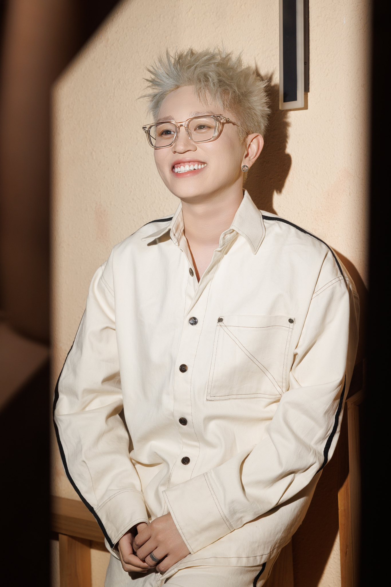 B Ray là nhân tố có quá trình “kéo vote” thú vị nhất, đã lọt top 5 bình chọn nhiều ngày nhờ sự ủng hộ và viral mạng xã hội