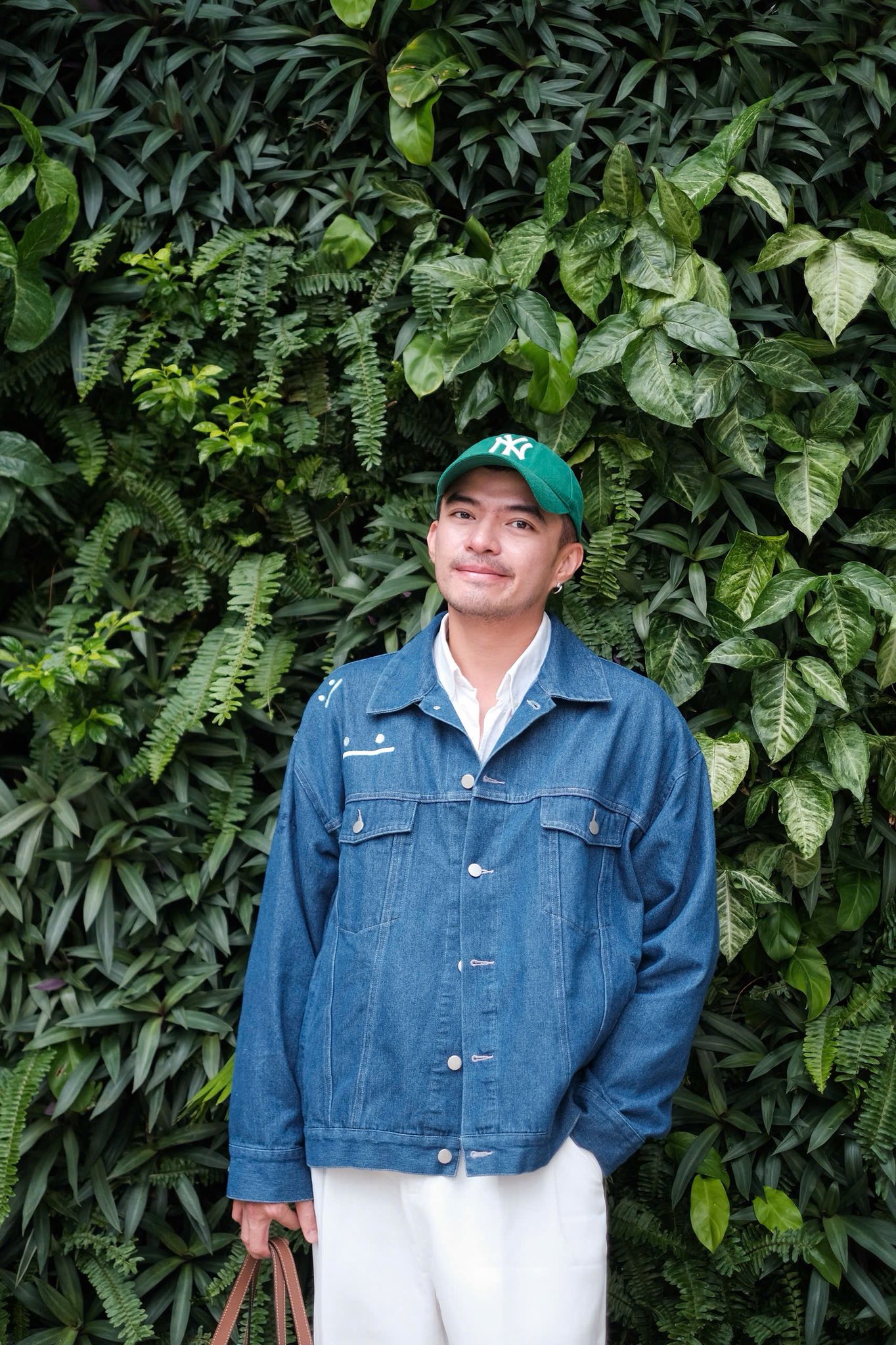 Travel blogger Lý Thành Cơ