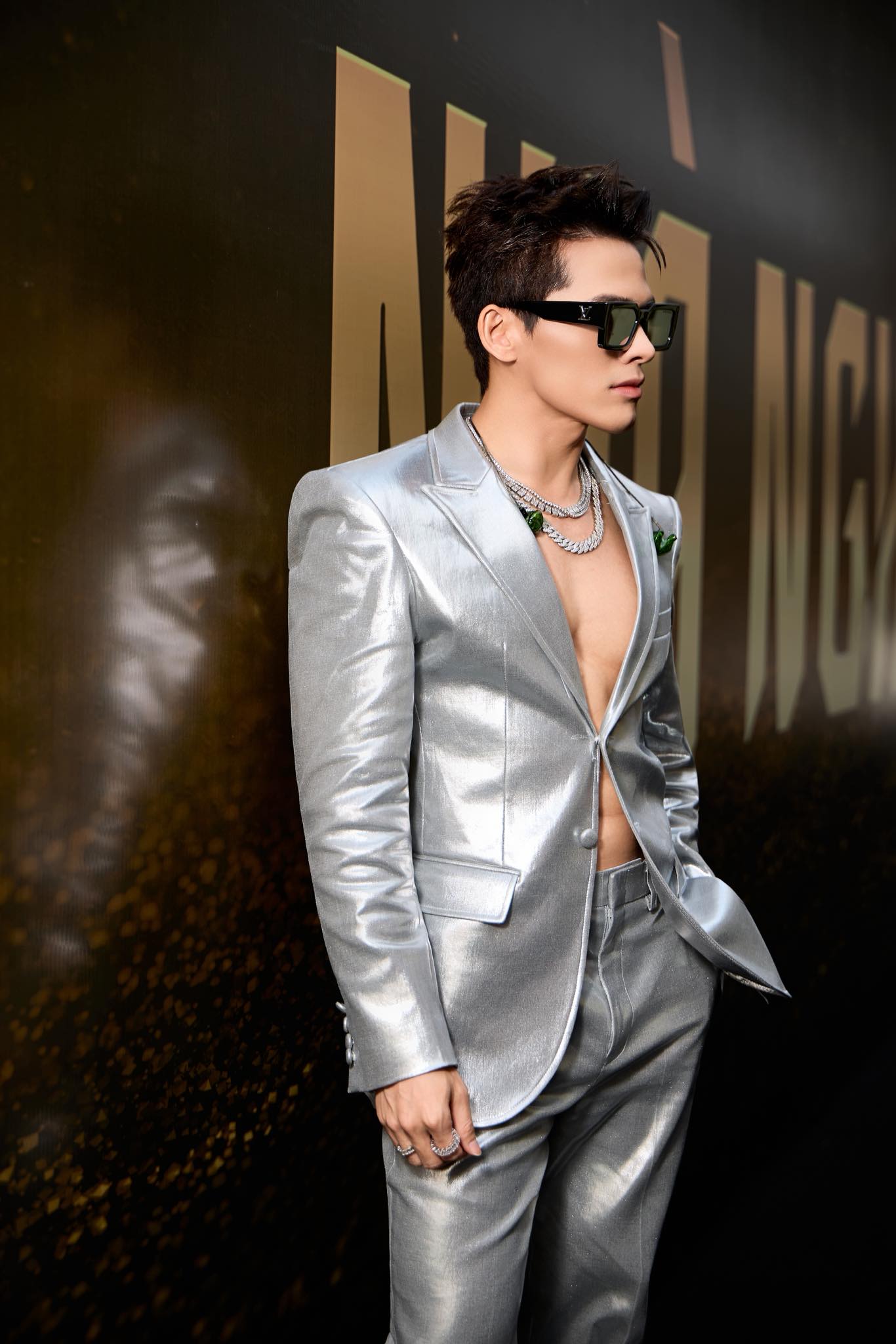 Anh Trai bị tố “sao y” nam thần hot nhất Kpop: Từ trang phục, vũ đạo đến thần thái không thiếu thứ gì