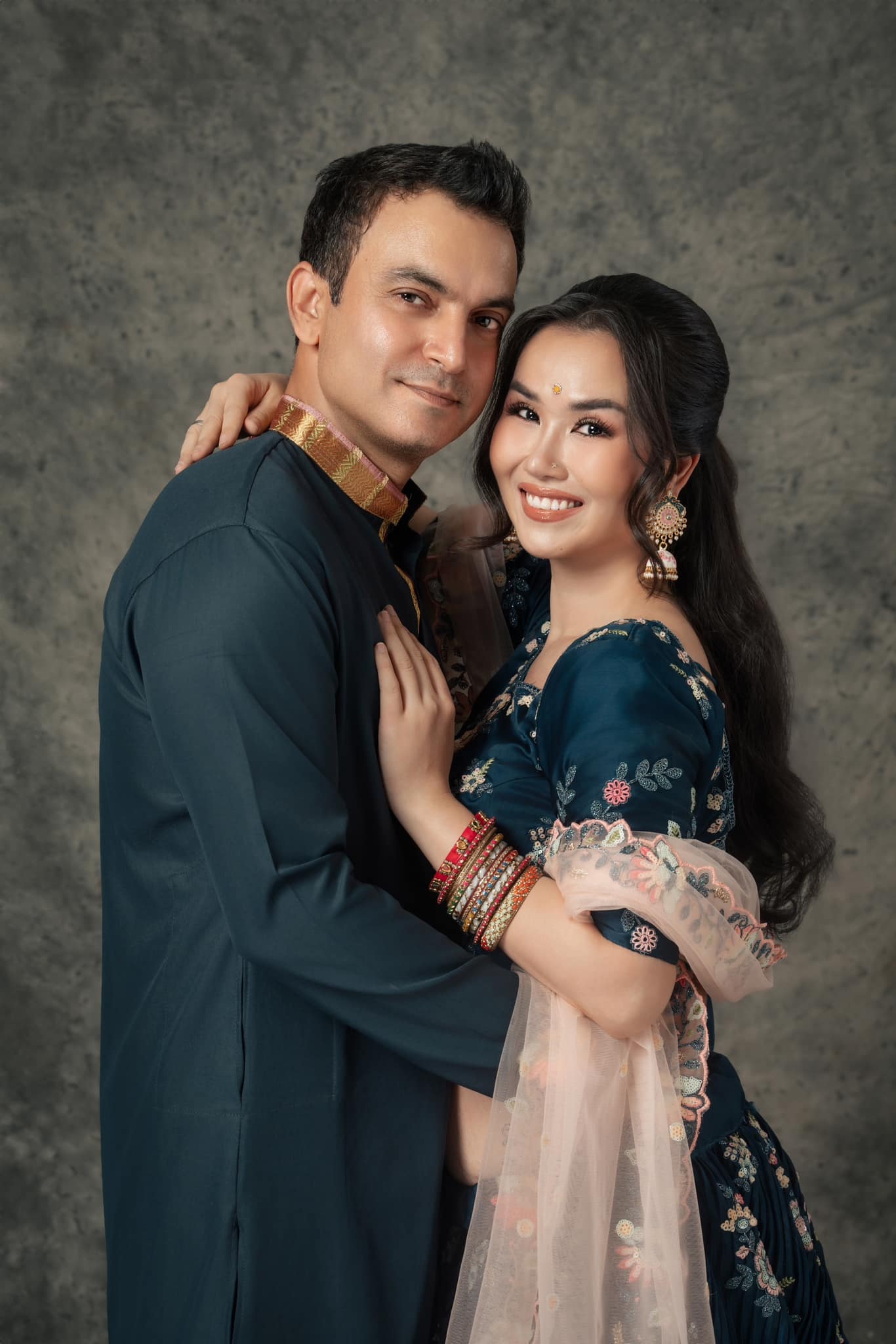 Võ Hạ Trâm và chồng doanh nhân (ảnh: FBNV)