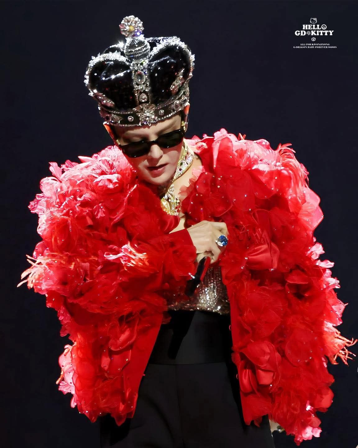 G-DRAGON, một thần tượng với gần 20 năm hoạt động vẫn duy trì thái độ đặt fan ở vị trí trung tâm (ảnh: X)