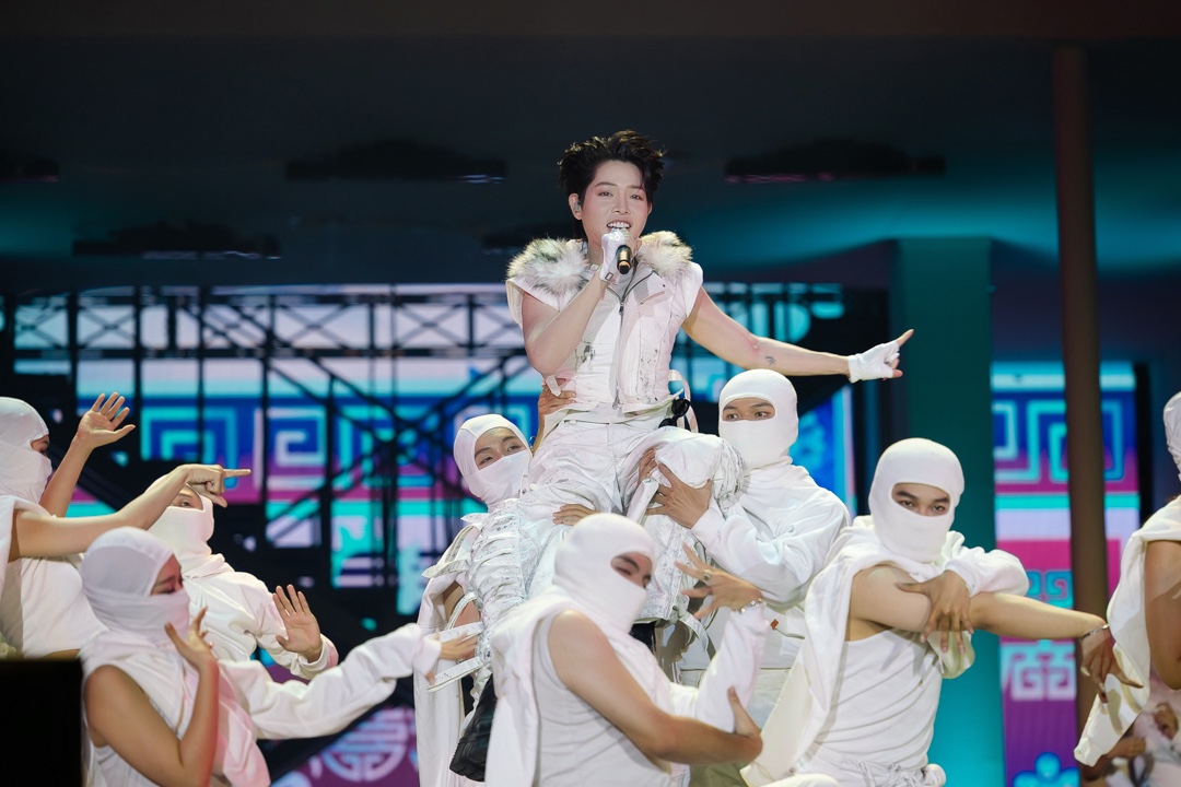 HOZO City Tết Fest 2025: 3 đêm nhạc bùng nổ cùng Mỹ Tâm, SOOBIN và dàn sao đỉnh cao, Đức Phúc “se duyên” màn cầu hôn 102 triệu đồng