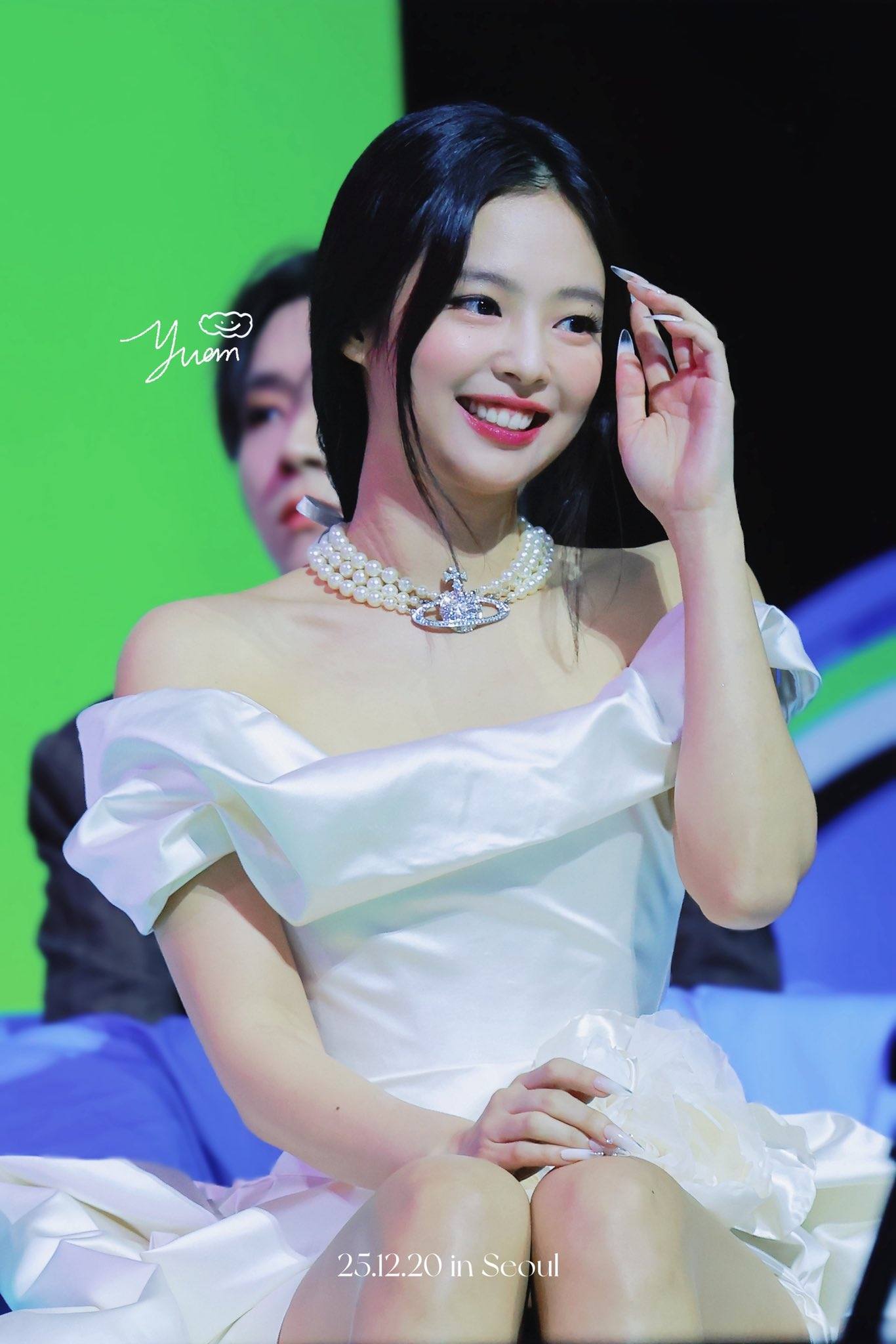 Sự kiện mới nhất là MMA 2025 - cả Jennie và GD đều tham dự nhưng hoàn toàn không tương tác (ảnh: X)