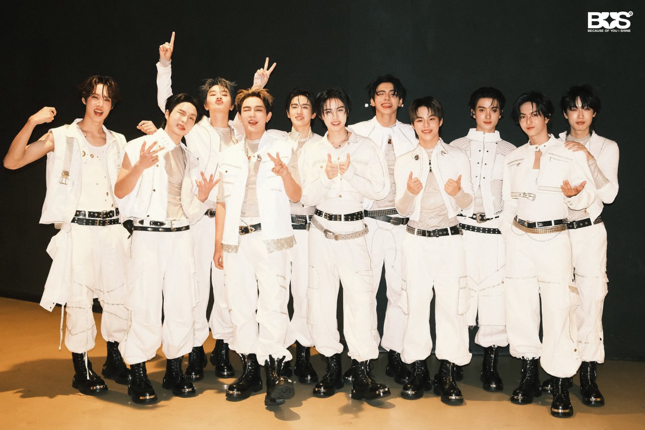 BUS hiện là nhóm nhạc hot nhất Thái Lan (ảnh: BUS)