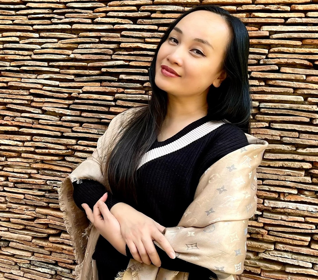 Đến tháng 9/2025, Thu Huyền chính thức được bổ nhiệm làm Giám đốc Nhà hát Chèo Hà Nội (ảnh: FBNV)