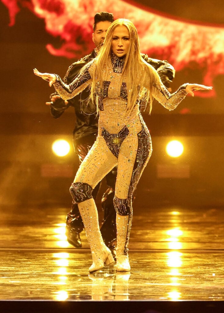 “Đế chế J.Lo” đang lung lay khi khán giả quay lưng, những ồn ào đời tư và hình ảnh cá nhân lại lấn át thành tựu nghệ thuật (ảnh: X)