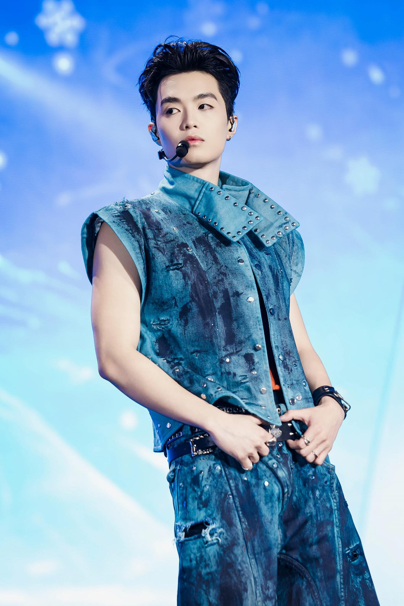 Negav lọt top 9 nhờ sức nóng từ Anh Trai Say Hi (ảnh: FBNV)