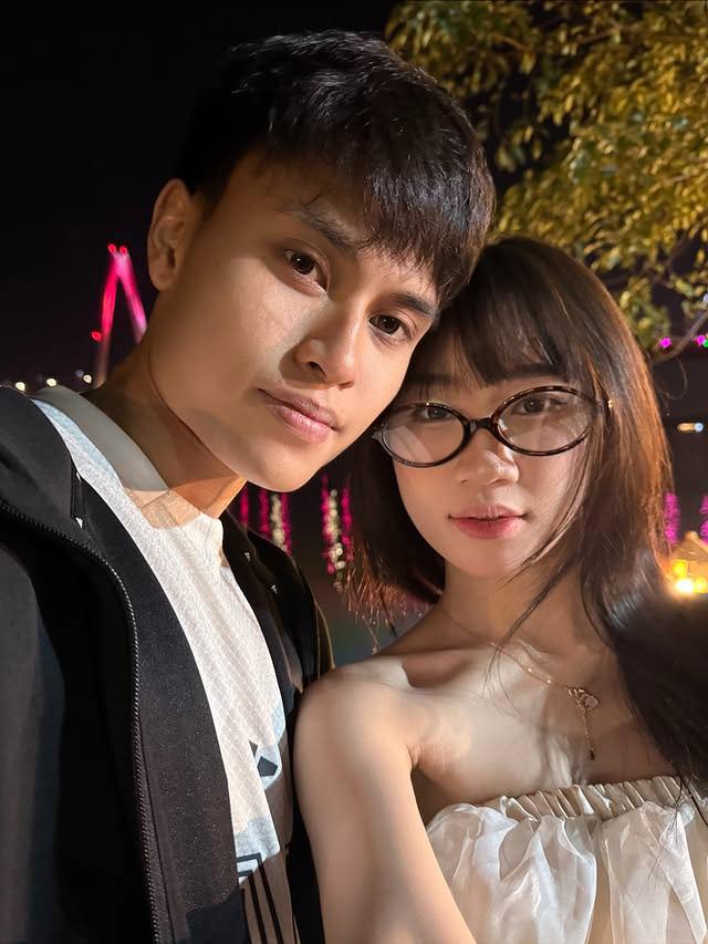 Bạn gái của “người hùng” Minh Phúc là ai?