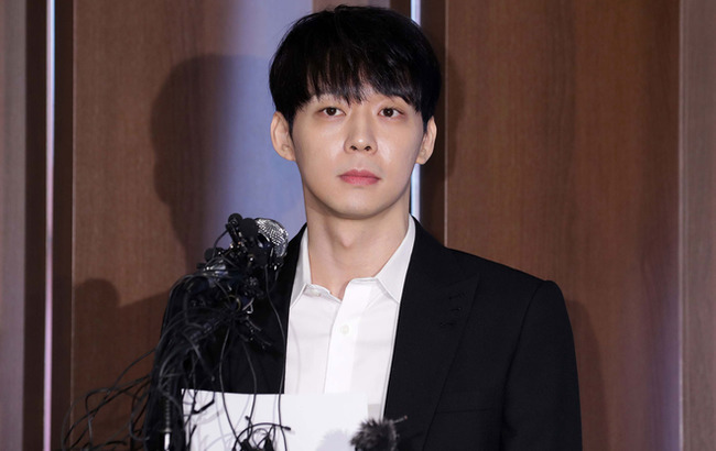 Park Yoo Chun bị gắn mác “ngôi sao mặt dày nhất showbiz” (ảnh: Newsen)