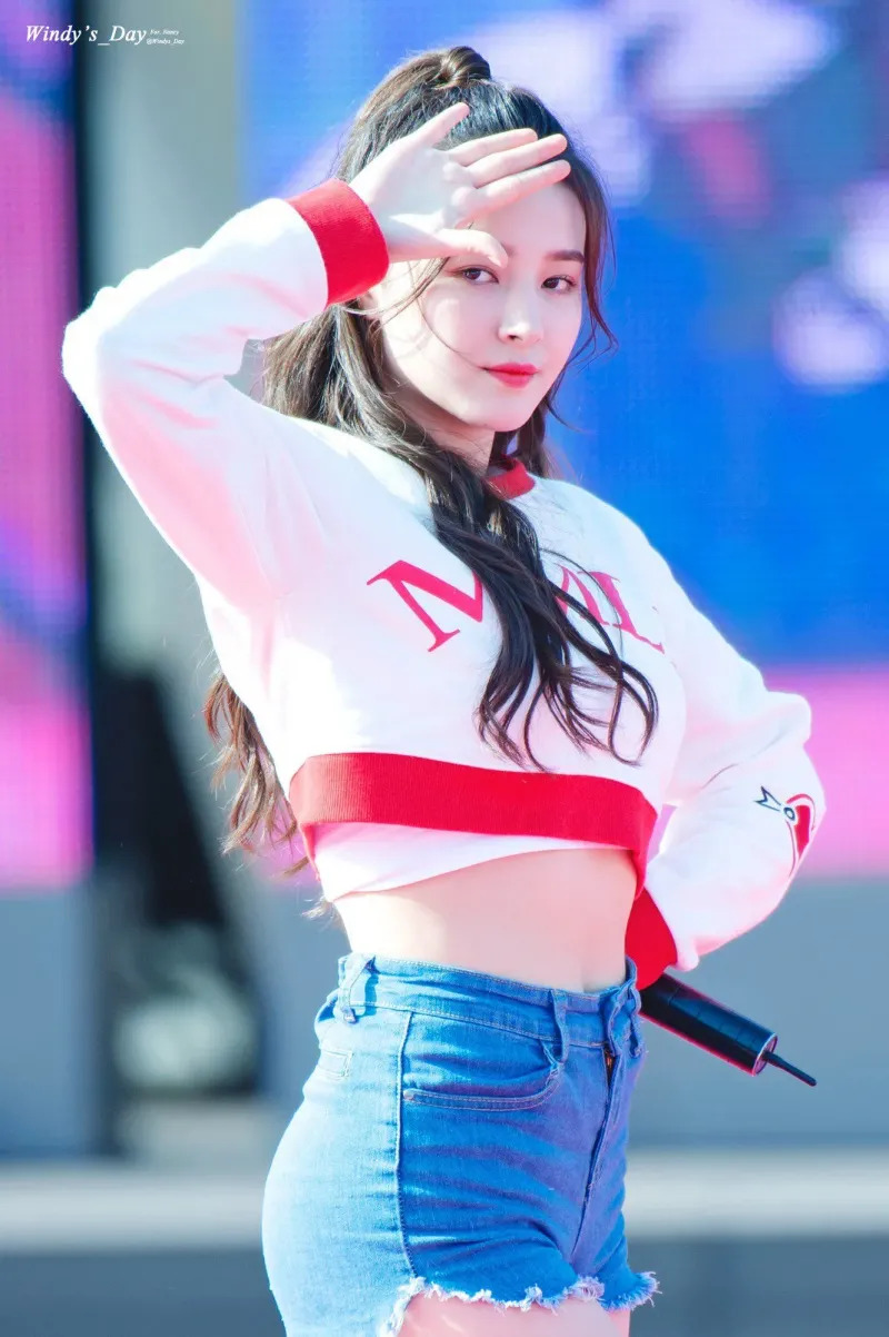 Nhan sắc thời hoàng kim của Nancy là tâm điểm chú ý (ảnh: X)