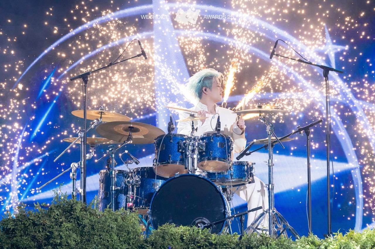 Chưa từng có tiền lệ: RHYDER và Quang Hùng MasterD tạo nên siêu phẩm collab được mong chờ nhất đêm Gala WeChoice Awards 2025