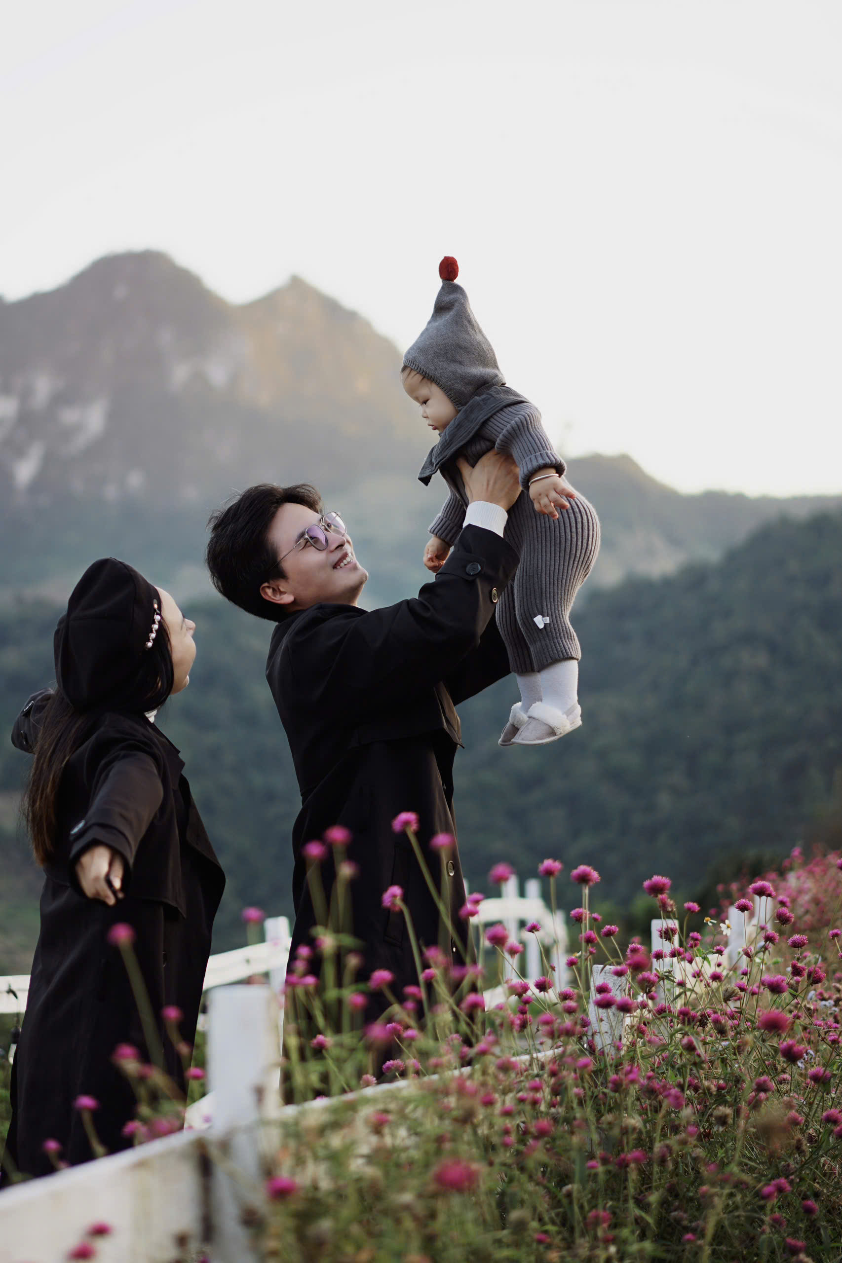 Gia đình 3 người của chị Trang Bông.