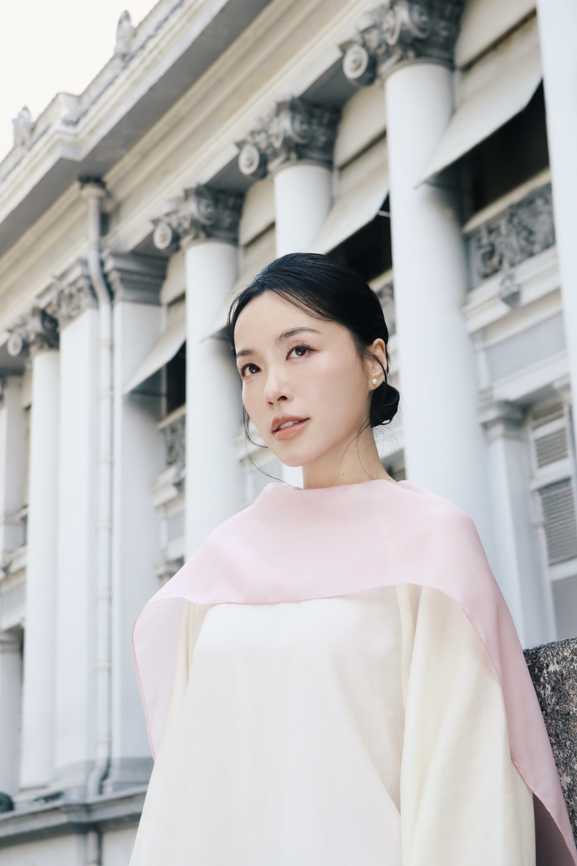  Hà Trúc: Có thời gian chỉ cần 1 câu nói của chồng và mẹ cũng làm mình bật khóc