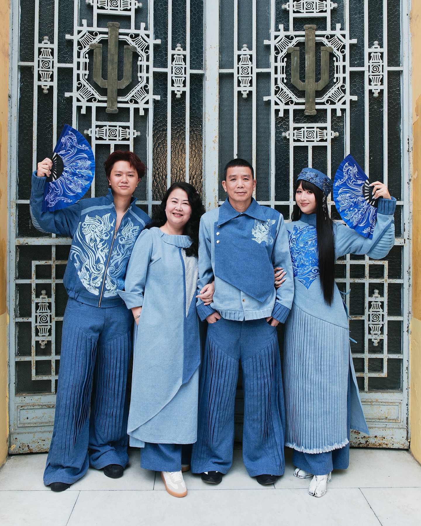 Khung hình được mong chờ nhất mỗi mùa Tết gọi tên gia đình Quỳnh Anh Shyn! Năm nay, cô nàng 