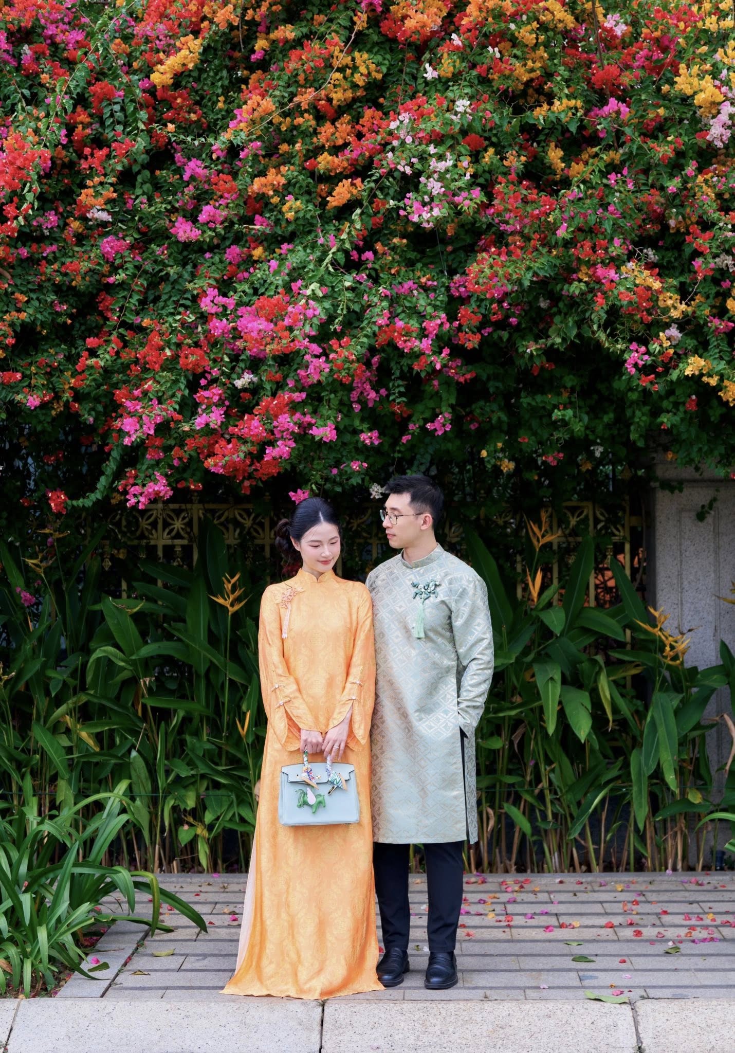 Loạt khoảnh khắc tình bể bình của cặp vợ chồng khién netizen rần rần thả tim