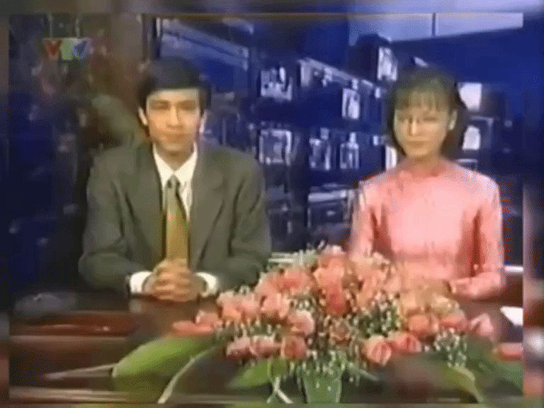 BTV Quang Minh và BTV Phương Liên với lời chúc 24 năm trước (Nguồn: @_liennguyenvtv4)