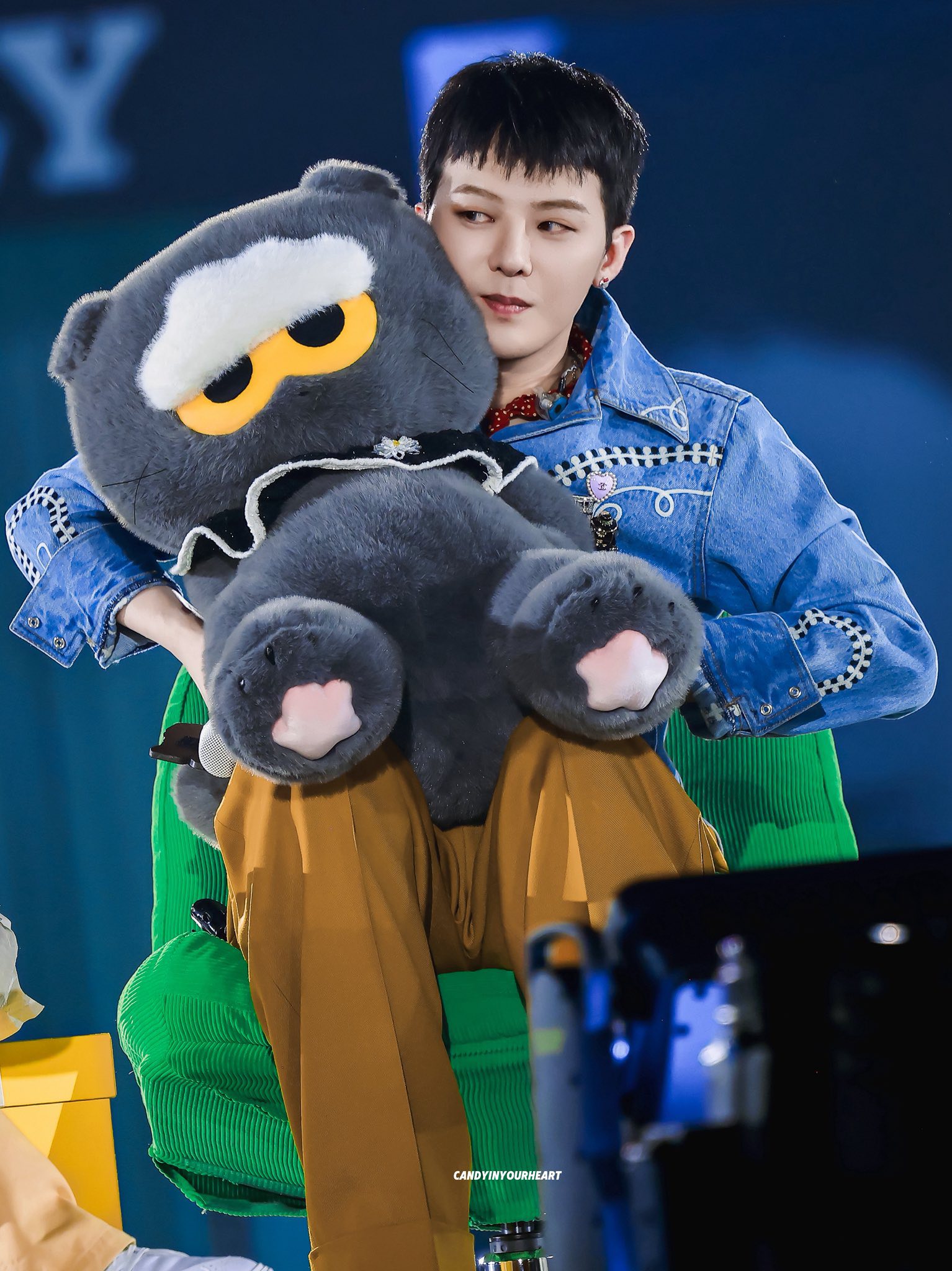 G-DRAGON giữ nhịp làm việc dày đặc suốt dịp Tết (ảnh: X)