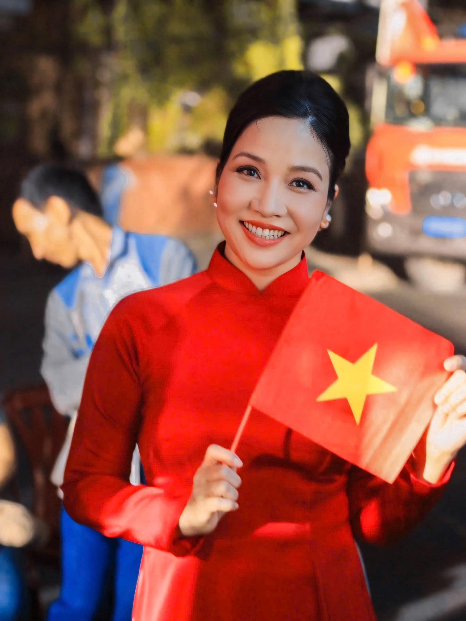 Trải qua hơn ba thập niên hoạt động, Mỹ Linh duy trì sự hiện diện ổn định trong đời sống âm nhạc đại chúng (ảnh: FBNV)