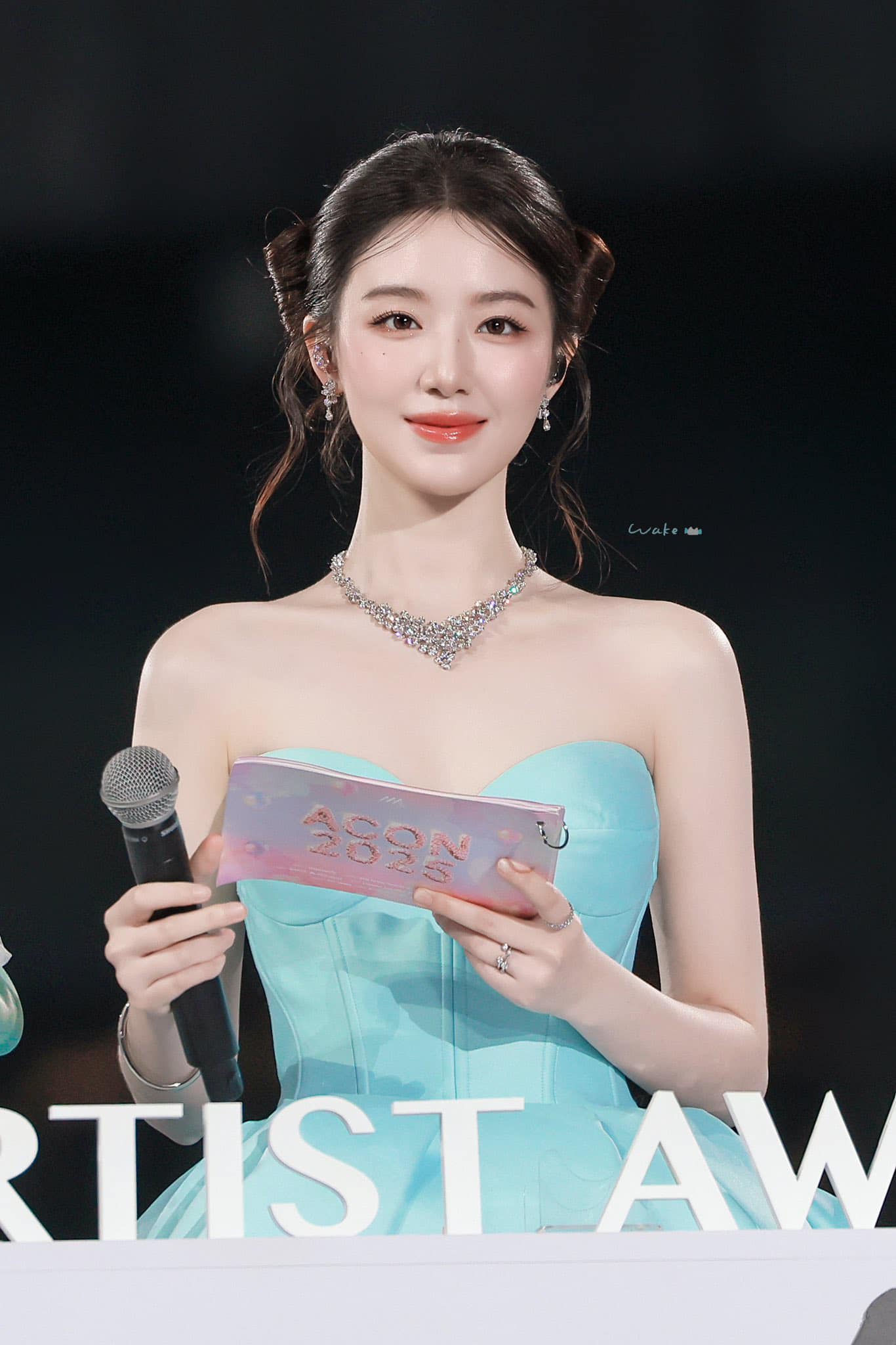 Shuhua vẫn là mỹ nhân không thể bàn cãi của showbiz châu Á (ảnh: AAA)