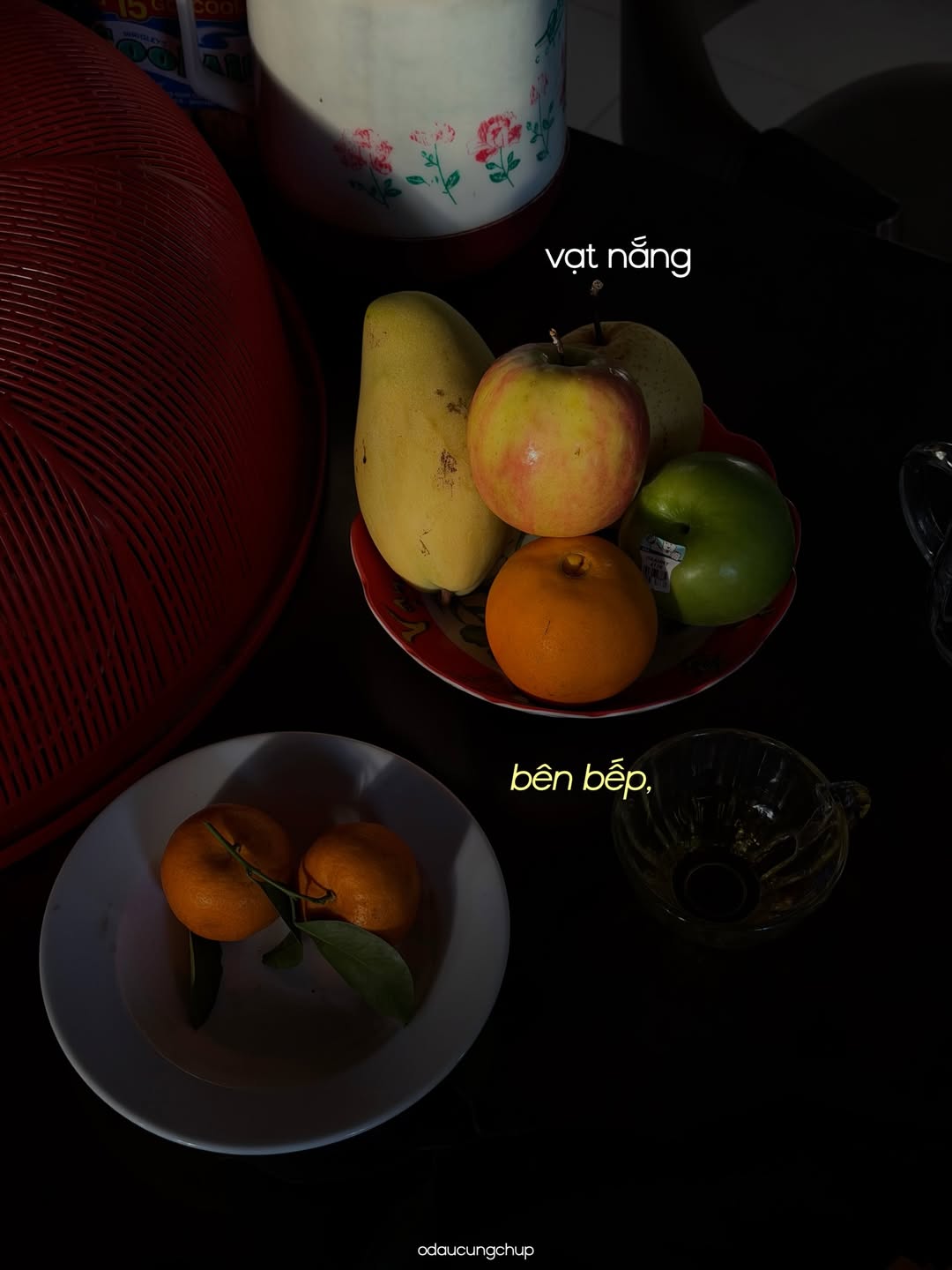 Chào nhé, Tết đi, mình cũng đi: Bộ ảnh đang viral vì ai nhìn vào cũng thấy “lụy” những thân thương này