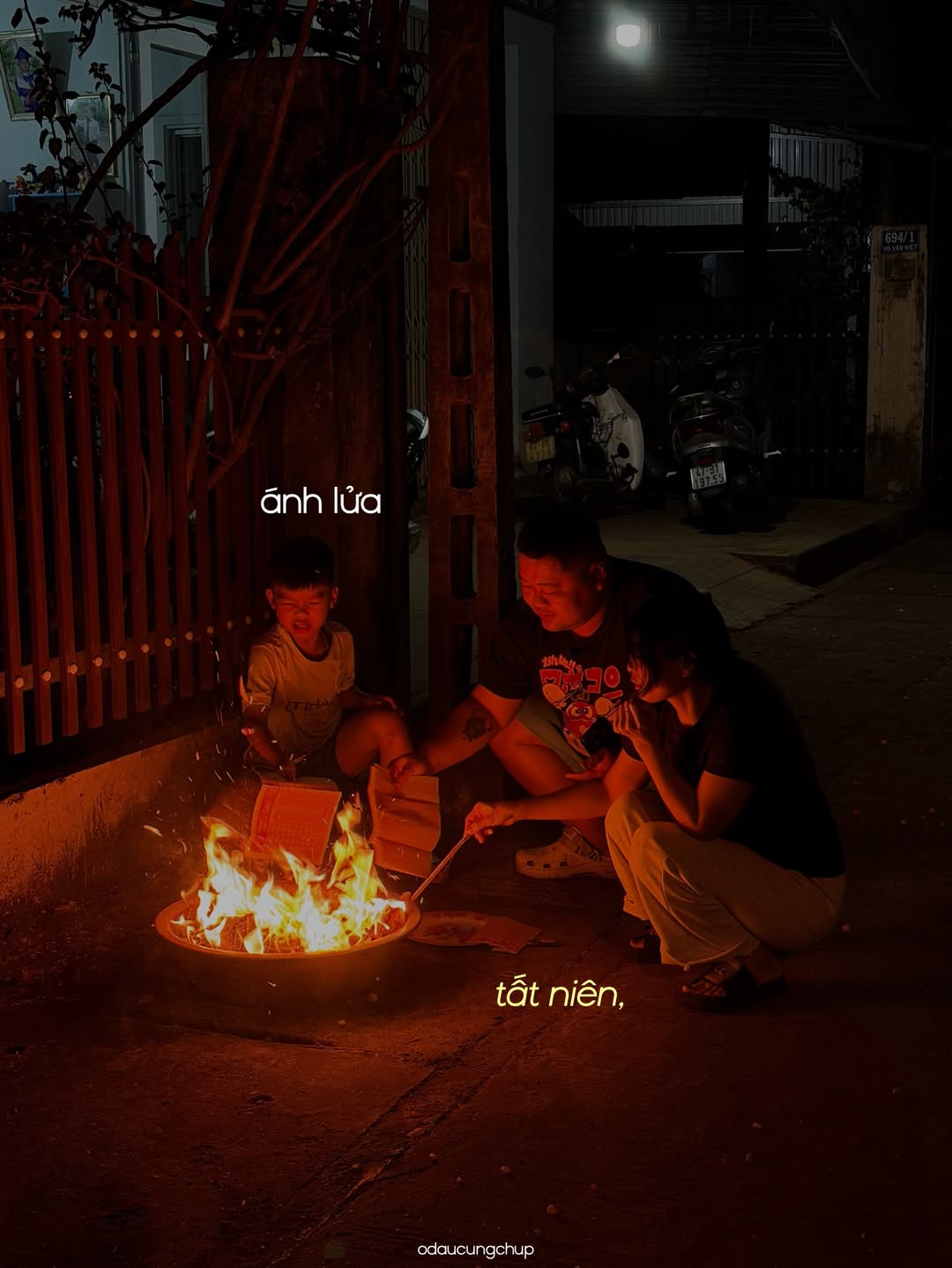 Chào nhé, Tết đi, mình cũng đi: Bộ ảnh đang viral vì ai nhìn vào cũng thấy “lụy” những thân thương này