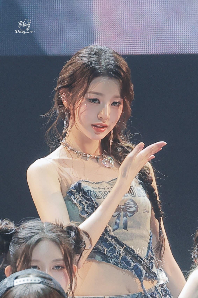 Với ca khúc mới đang được yêu thích ở Hàn Quốc, Jang Wonyoung - thành viên hot nhất IVE tiếp tục duy trì mức độ nhận diện cá nhân cao