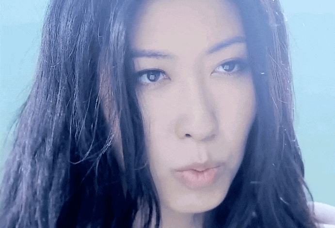 Ca sĩ Khúc Uyển Đình