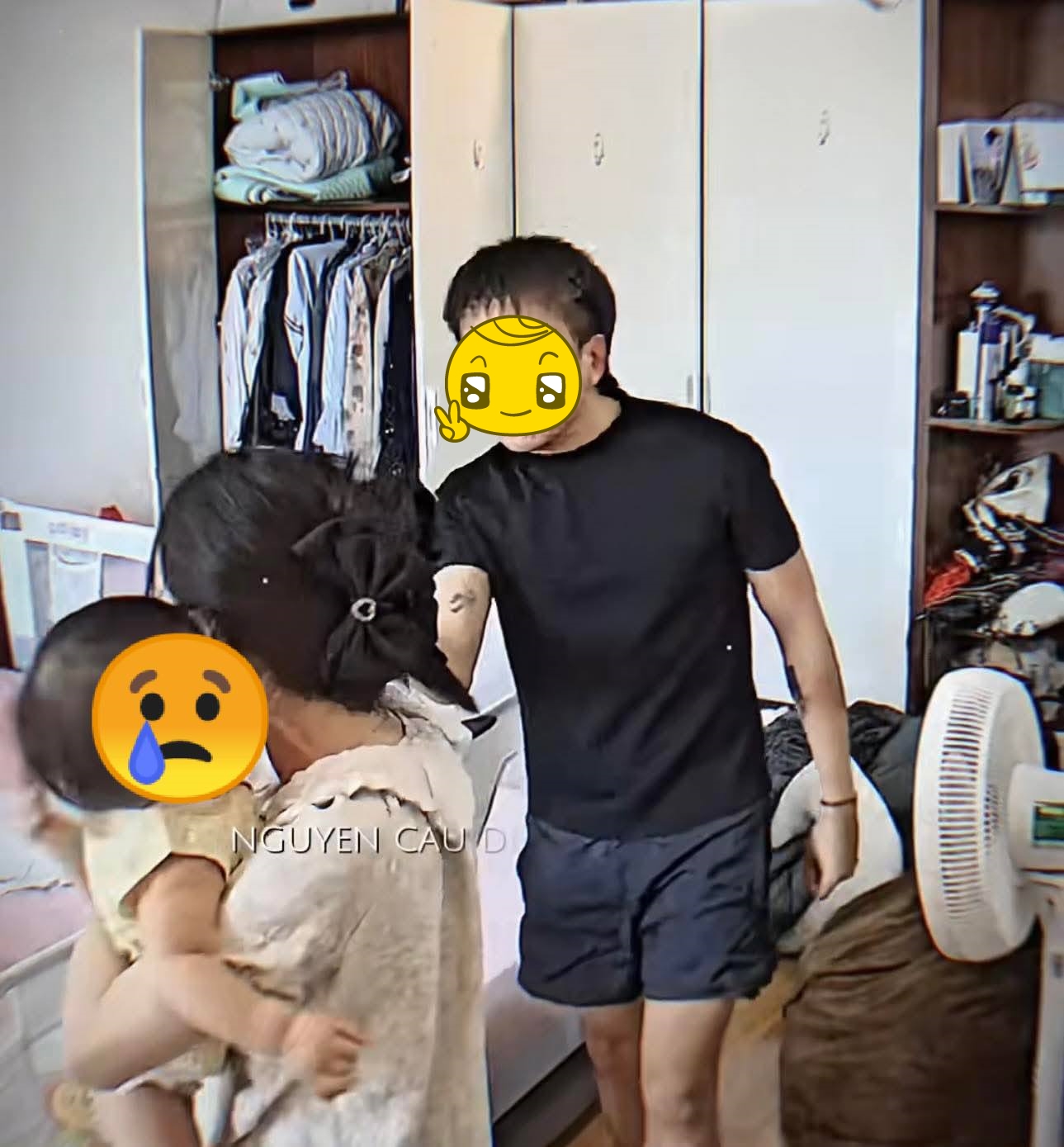 Thắng tranh cãi, đánh vợ khi cô đang bế con nhỏ trên tay. Ảnh chụp màn hình