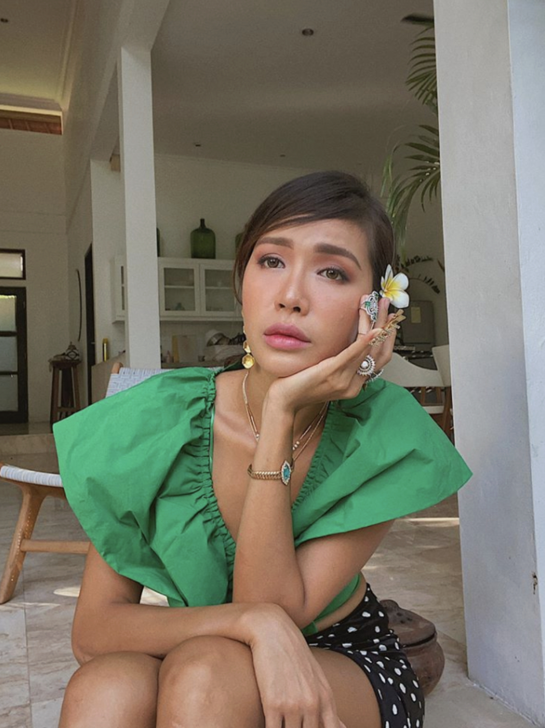 Minh Tú từng bị kẹt lại Bali 4 tháng vì diễn biến phức tạp của dịch Covid-19(ảnh: FBNV)