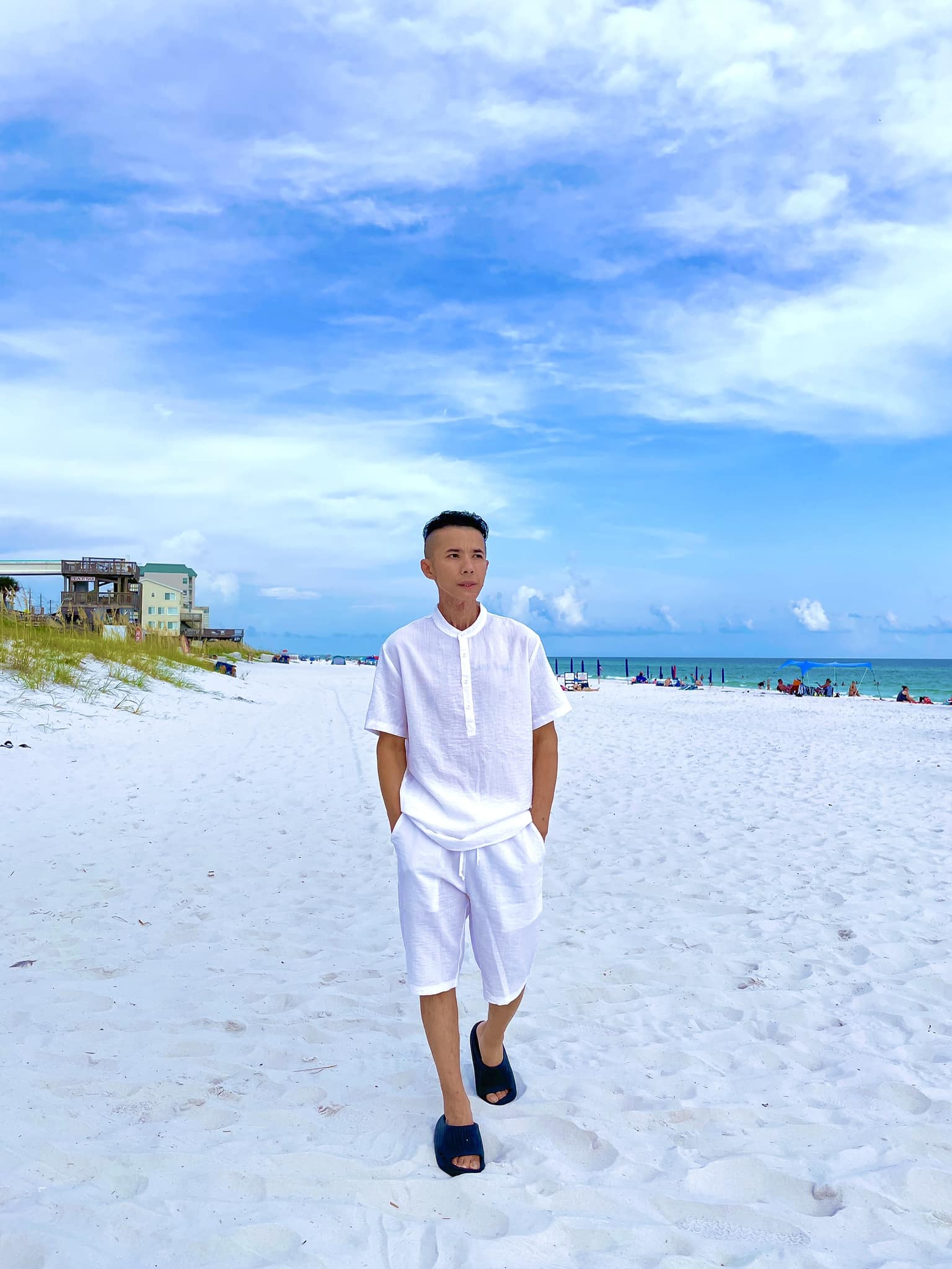 Do gặp khó khăn về ăn uống nên anh sụt cân, gầy đến mức nhận không ra (Ảnh: Tổng hợp) 