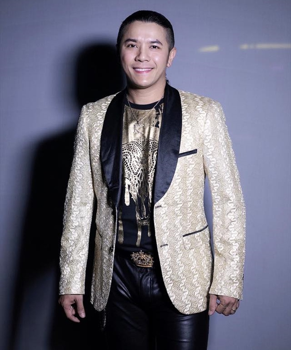 Kasim Hoàng Vũ qua đời ở tuổi 46, sau thời gian chống chọi với bệnh tật (Ảnh: Tổng hợp)