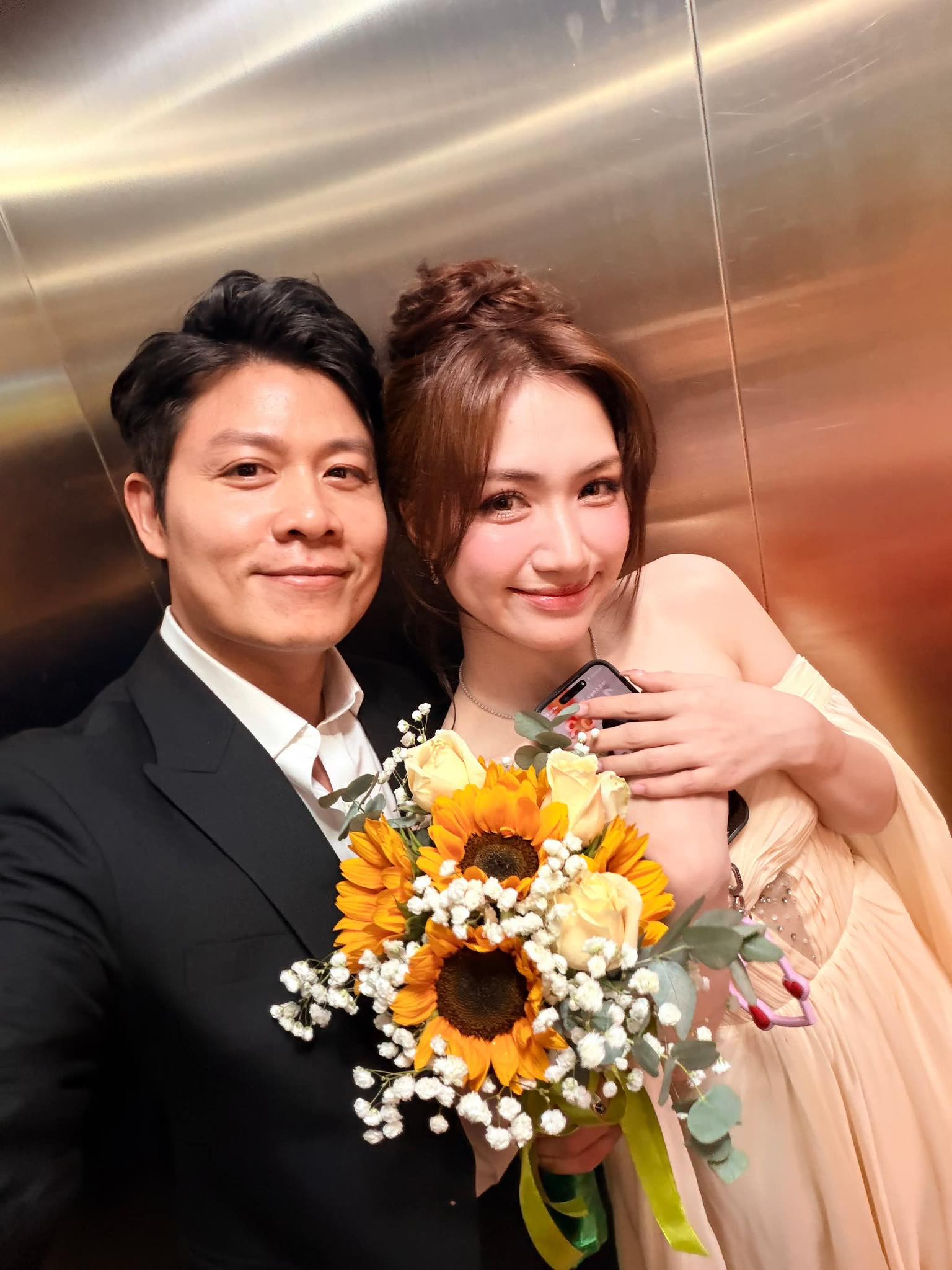 Cách đây không lâu, nam nhạc sĩ cũng từng khiến dân tình phì cười khi tự mình gia nhập vào cuộc đua tranh giành người đẹp Hoà Minzy