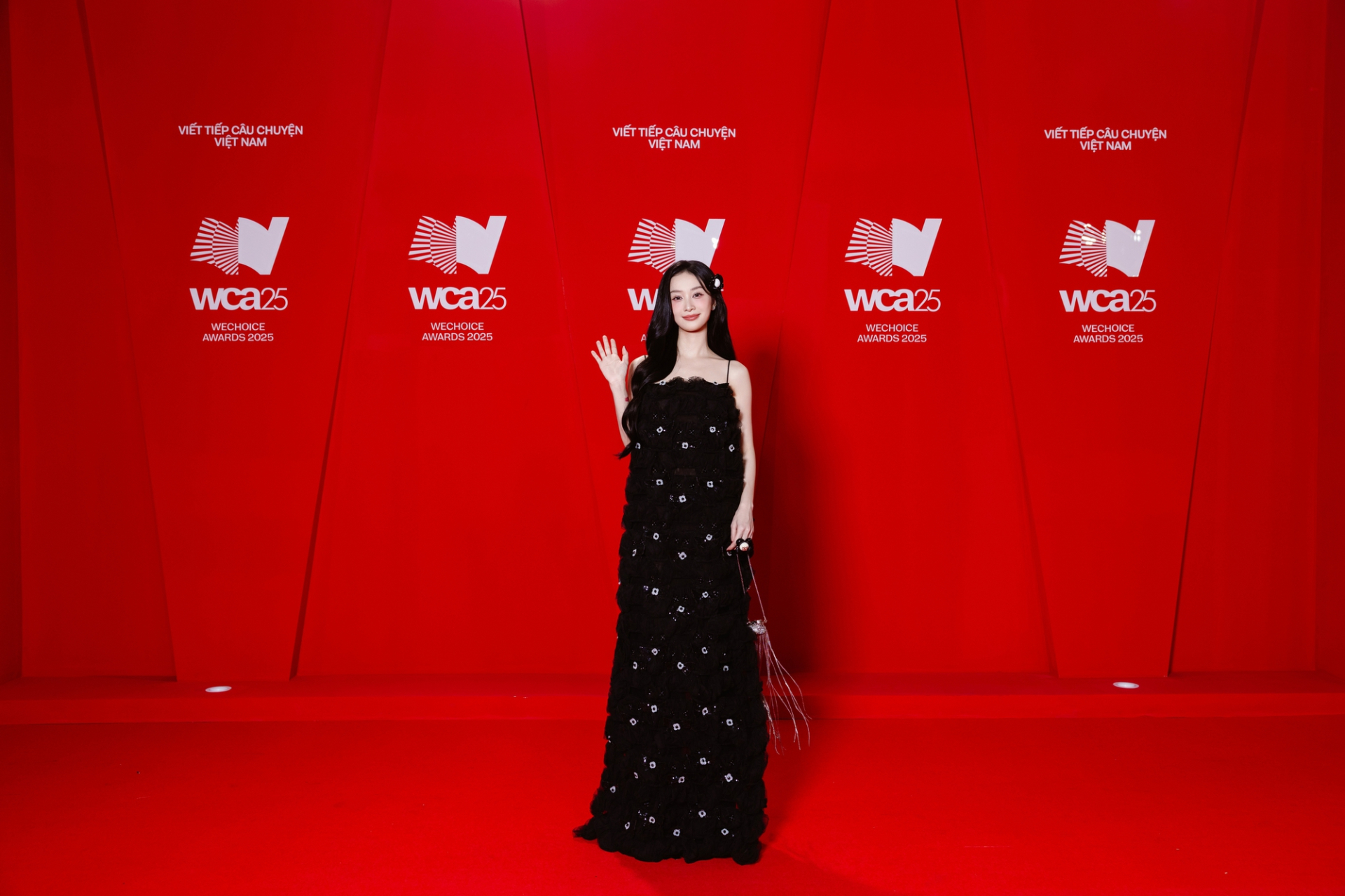 Tại Gala Vinh danh và Trao giải WeChoice Awards 2025, cả hai không còn xuất hiện chung mà đi riêng lẻ