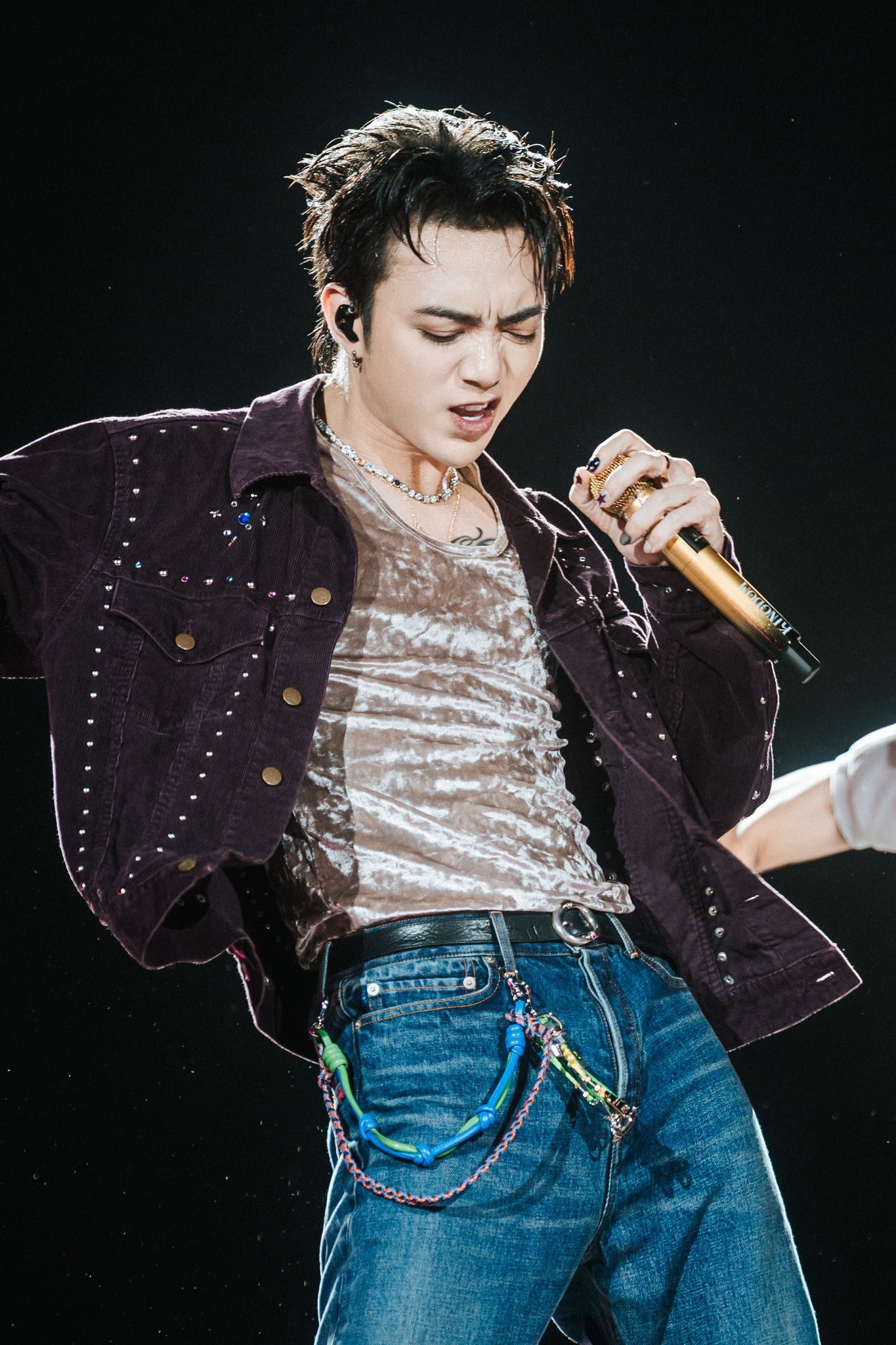 SOOBIN cân đối lịch trình để phù hợp thời gian cho việc cấy tóc