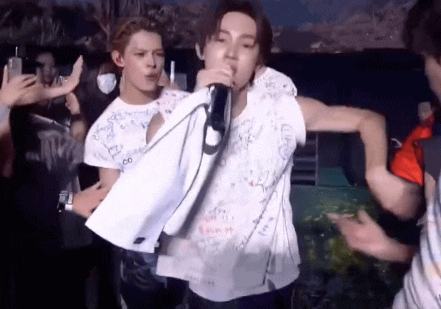 Seonghyeon lấy lại spotlight như ý muốn