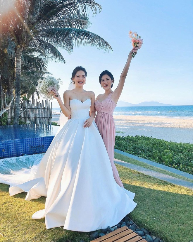 Thu Hoài là phù dâu của Phanh Lee