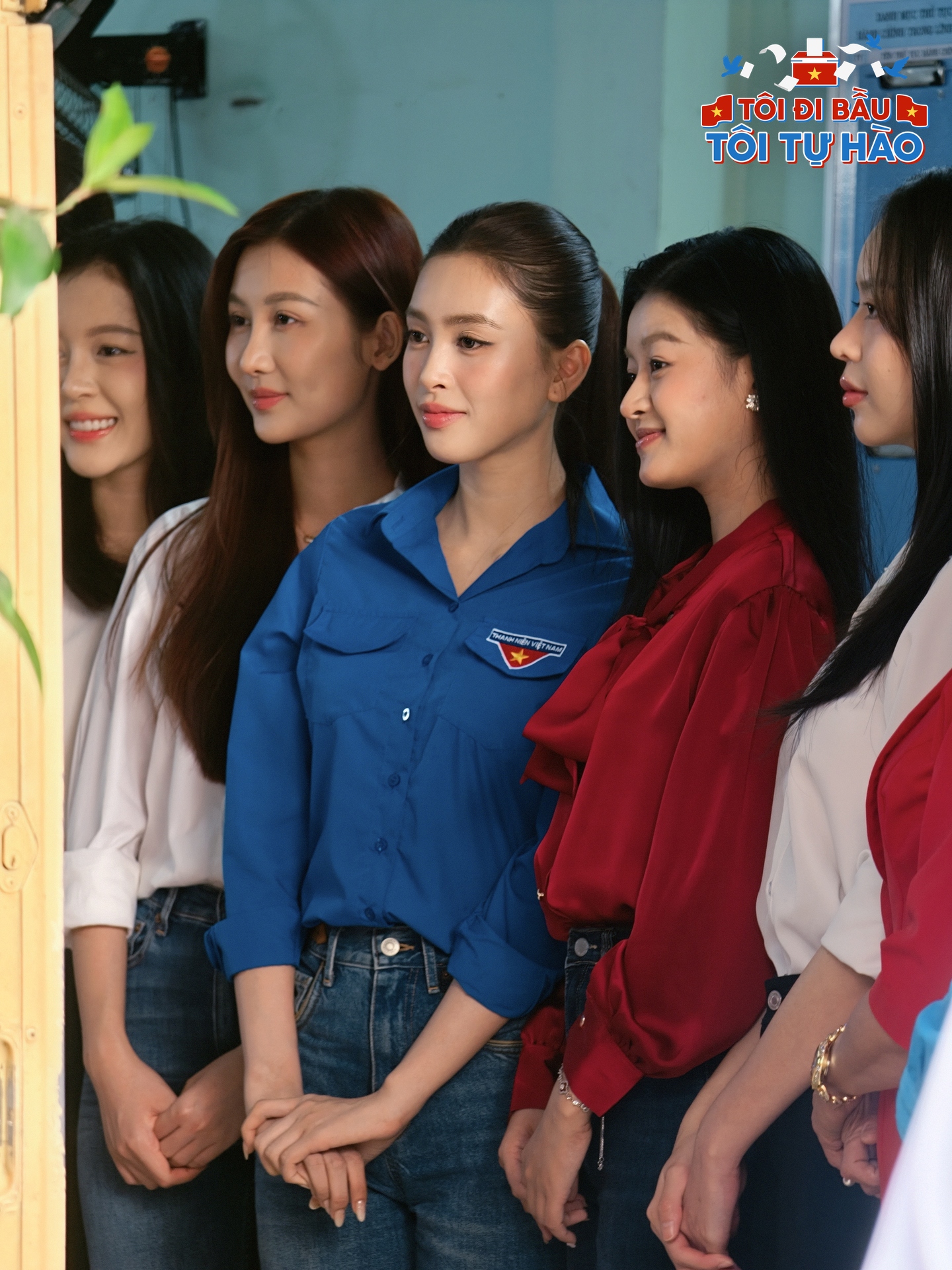Dàn nghệ sĩ Việt tự hào, rạng rỡ đi bầu cử sáng nay! 