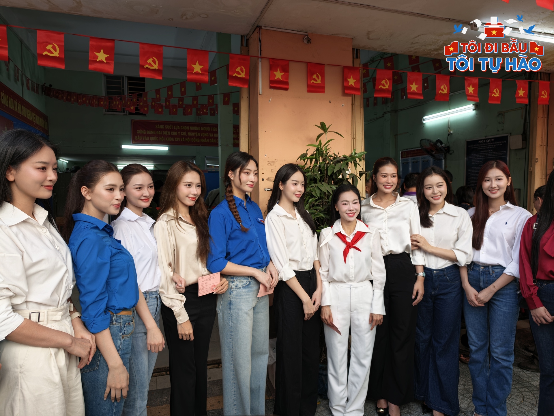 Dàn nghệ sĩ Việt tự hào, rạng rỡ đi bầu cử sáng nay! 