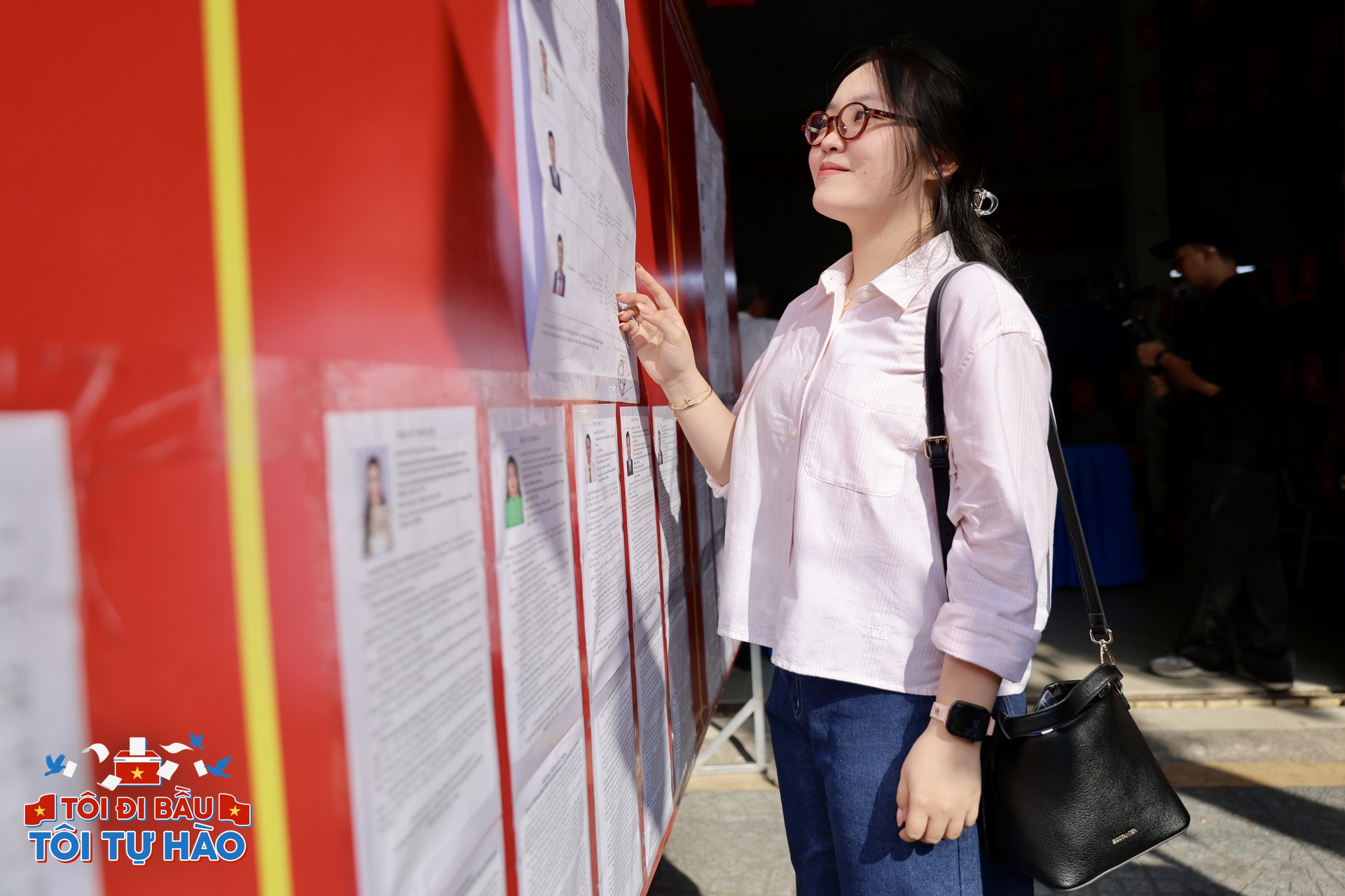 Điều cực kỳ quan trọng KHÔNG được làm khi đi bầu cử ngày hôm nay mà nhiều người trẻ hoàn toàn quên mất