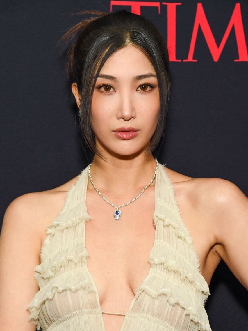 Eaje - một trong ba giọng ca lồng tiếng cho nhóm HUNTR/X, thể hiện ca khúc Golden (ảnh: IGNV)