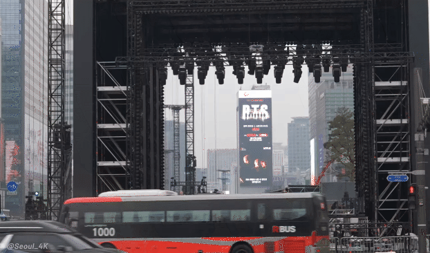 LED quảng bá BTS khắp nơi trên thành phố Seoul 