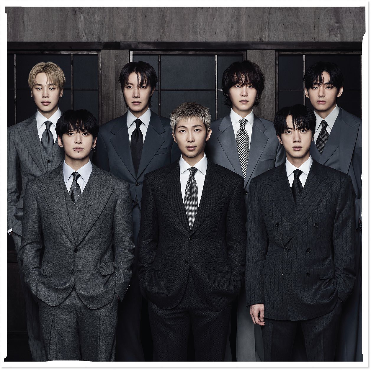 Đúng như dự đoán, màn trở lại của BTS đã tạo nên cơn địa chấn, khiến MXH 