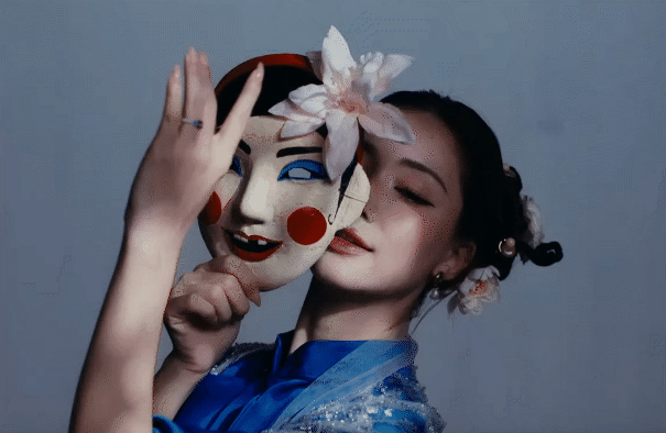 Gia đình Hoa Dâm Bụt tham gia MV Đẹp Mã 