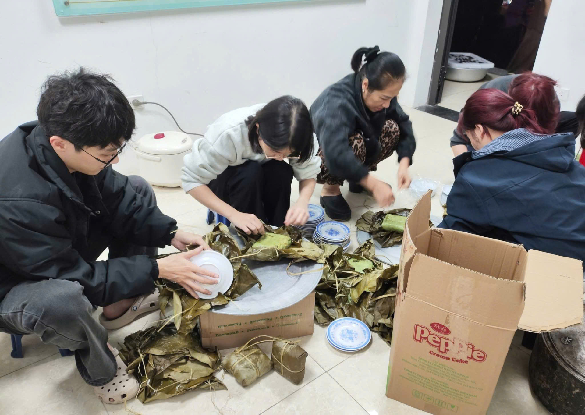 Bị chụp lén rồi lan truyền với câu chuyện