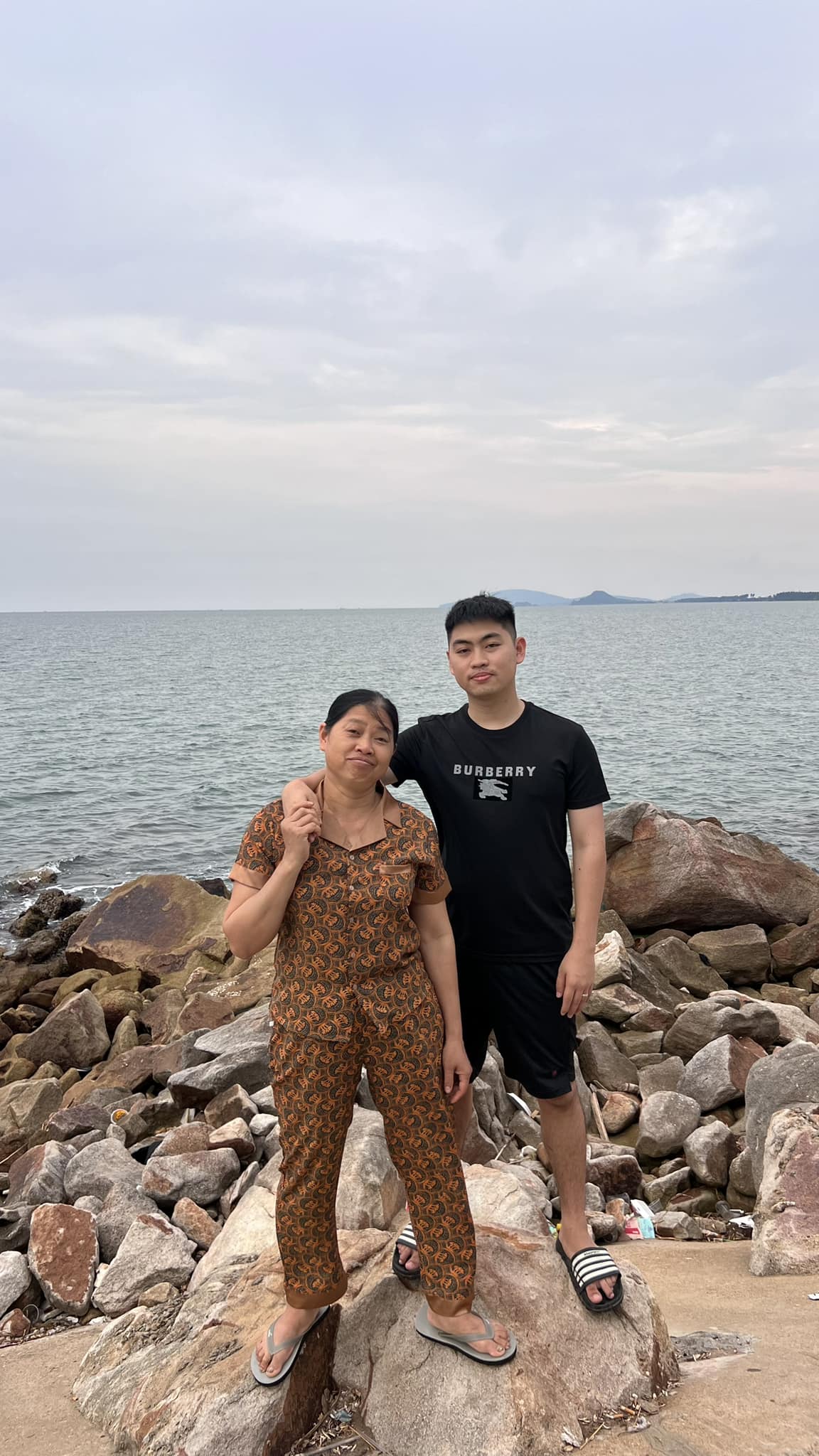 Sinh viên thiết kế đồ họa Thái Nguyên đứng sau đế chế doanh thu 230 tỷ/năm từng tuyên bố giải thể: Cuộc sống hiện tại bí ẩn