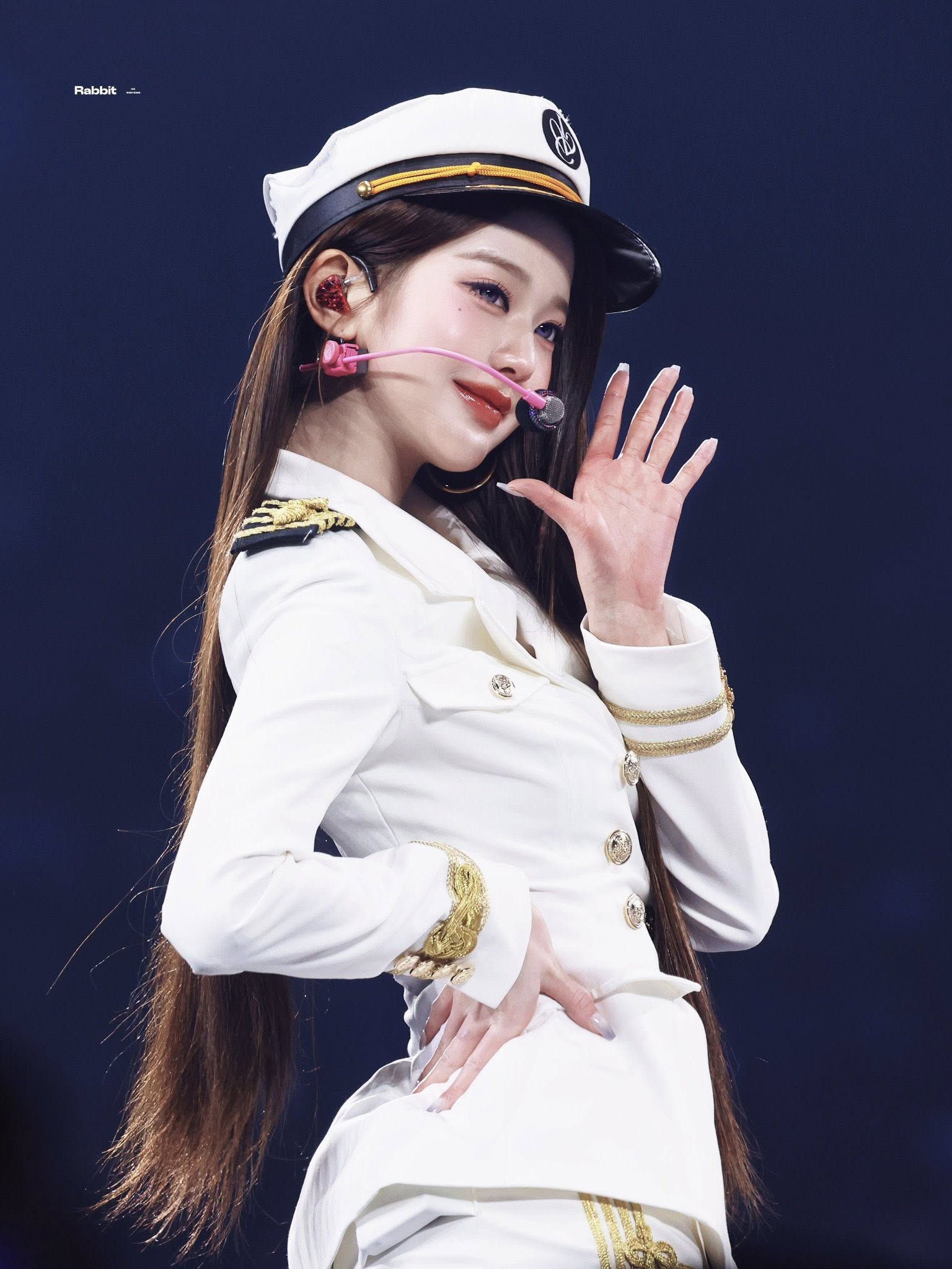 Nhan sắc công chúa Kpop lại gây sốt với tạo hình hải quân (ảnh: X)